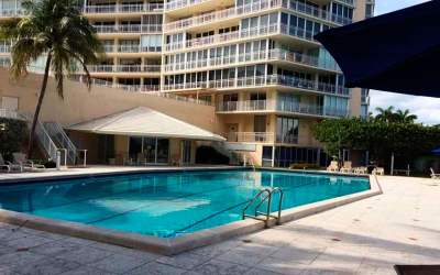 Mar Azul Key Biscayne Image