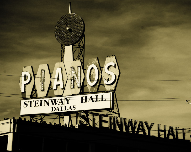 Steinway Hall - Dallas Logo