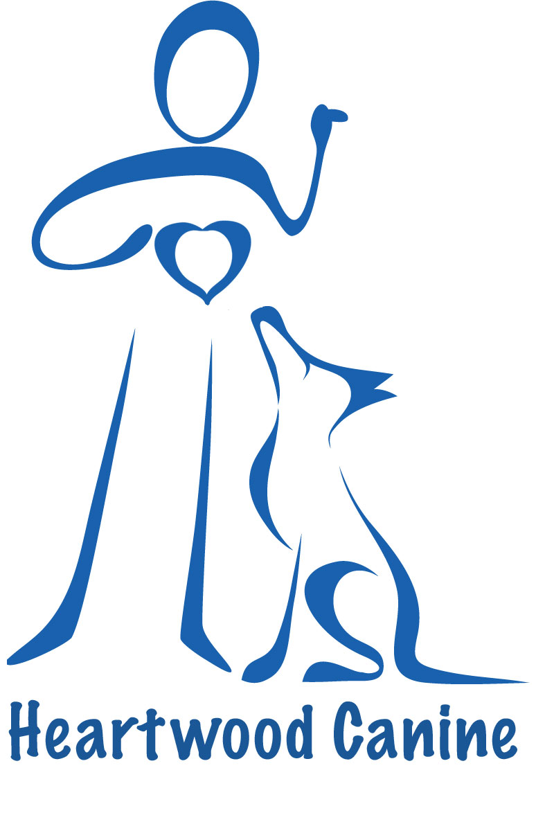 Heartwood Canine Logo