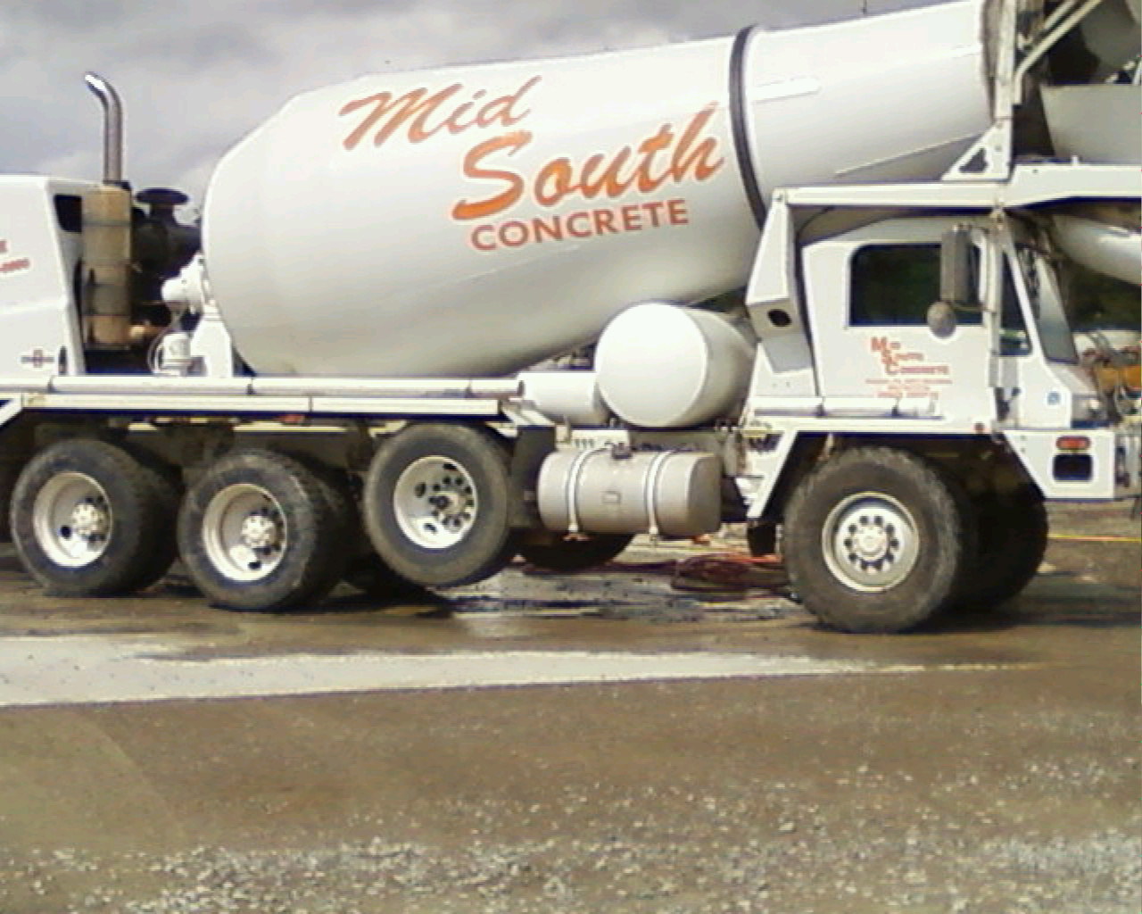 Mid South Concrete, Inc. Logo