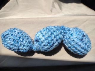 Train Chain Toy 3-Crochet Light/Dark Blue Speckles Shaky Rattle Egg Pet Ferret Stashing Hauling Fun Toy #41