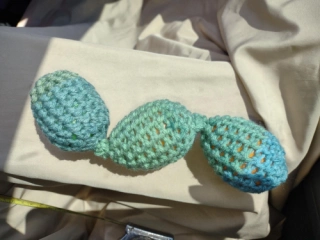 Train Chain Toy 3-Crochet Two Tone Green Blue Shaky Rattle Egg Pet Ferret Stashing Hauling Fun Toy #48