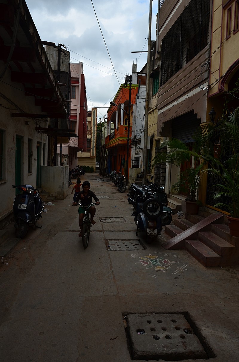 Story about a busy street image