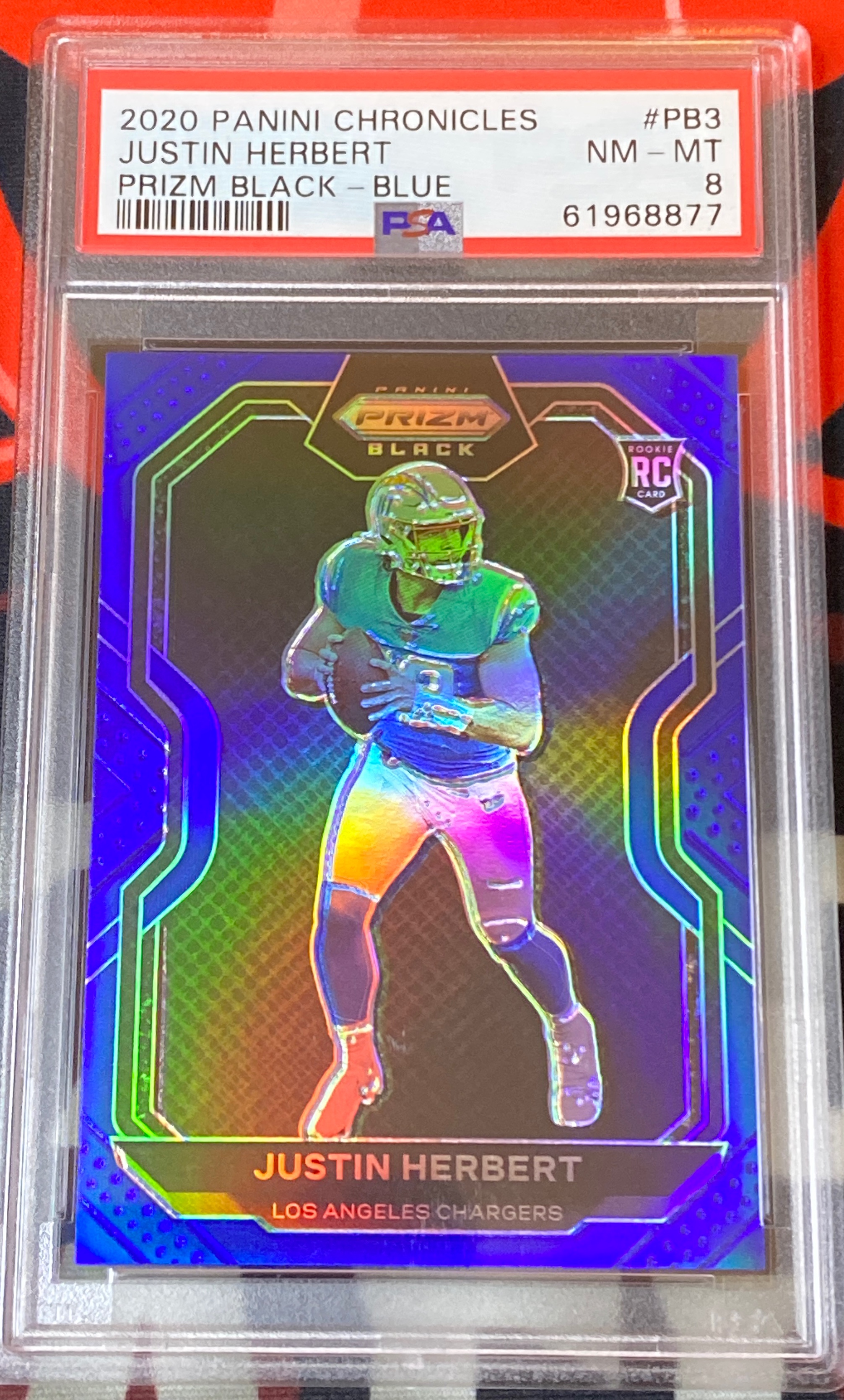 2020 Chronicles Prizm Black Justin Herbert Blue /25 PSA 8