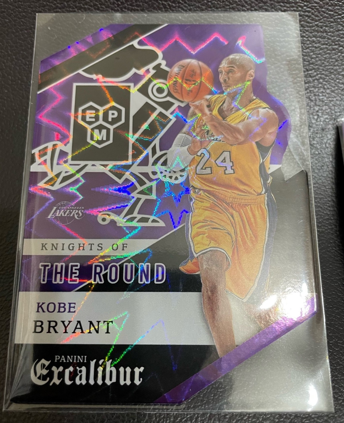 Kobe Bryant 2015-16 Excalibur knights of the round SSP case hit (Ship from Taiwan)