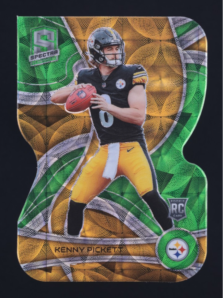 2022 Panini Spectra #136 Kenny Pickett NEON GREEN DIE-CUT ROOKIE #/30 - MBA