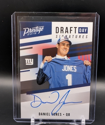 2019 Prestige Daniel Jones Draft Day Signatures RC Auto #DDS-DJO Giants