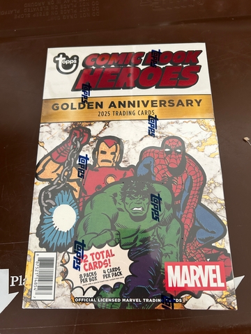 2025 Topps Marvel Comic.Book Heroes Golden Anniversary 1975 Box 