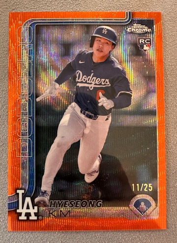 2025 Topps Chrome #152 Hyeseong Kim Orange Wave Refractor #/25 Dodgers Rookie RC