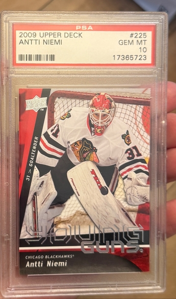 2009 Upper Deck Antti Niemi Young Guns Rookie PSA 10