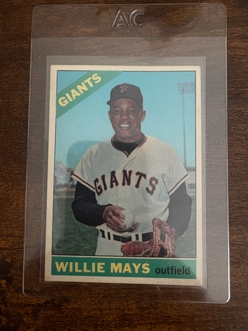 1966 Topps #1 Willie Mays