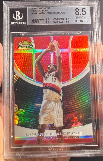 2005 Finest LaMarcus Aldridge Rookie Red Refractor XRC /319 BGS 8.5