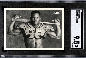 1990 Score #697 Bo Jackson