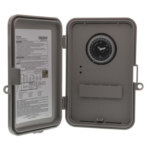 DTAV40 Intermatic DTAV40 AutoVoltage Defrost Timer, 2 HP NEMA 3R (120240V)