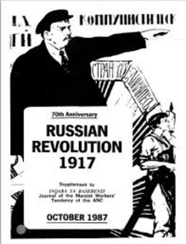 Bolshevik uprising fails in Petrograd