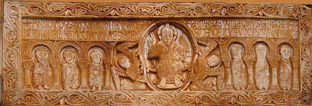 Dintel de Saint Genis les Fonts