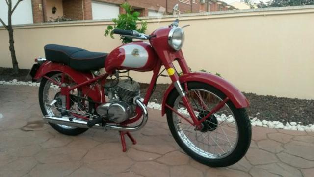 Moto Derbi Frox Roja