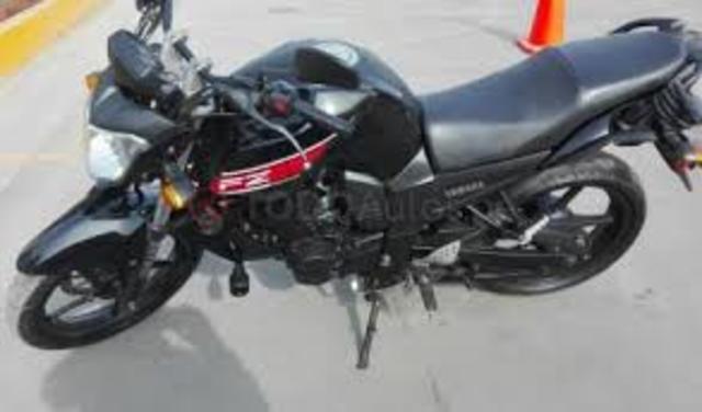 Moto Piaxo Negra