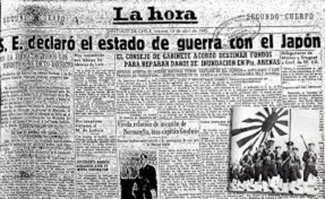 Estados Unidos le declara la guerra a Japón y entra en la Segunda Guerra Mundial.