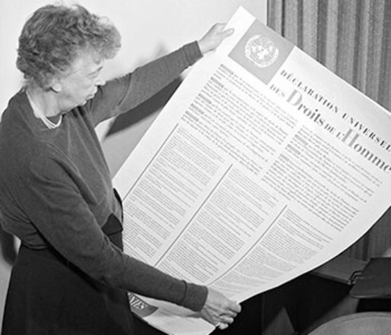 DECLARACIÓN UNIVERSAL DE DERECHOS HUMANOS