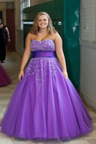 Laura Whiney Chastain (little sister) was born!