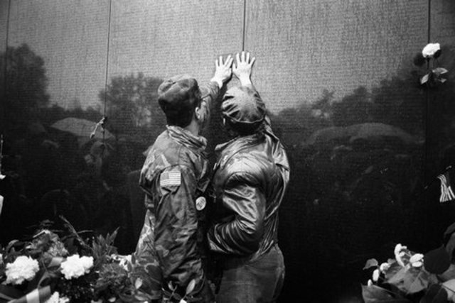 Vietnam Veteran's Memorial November 13, 1982