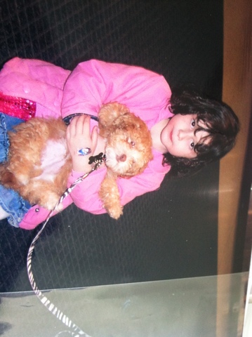 Mi familia y yo recibimos un perro