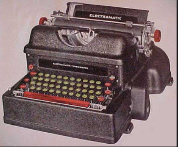 Se crea la maquina de escribir con cinta magnética