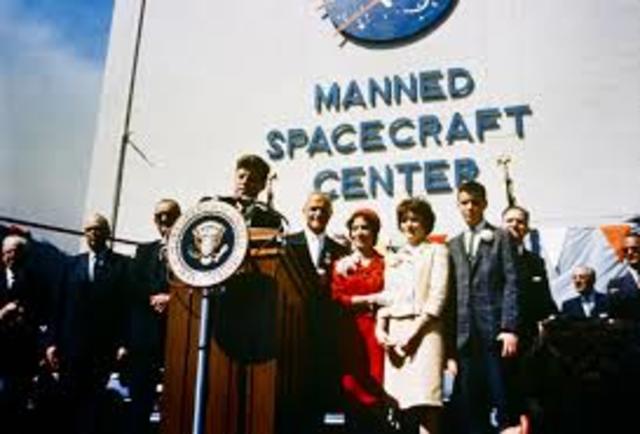 JFK Funds the Space Race