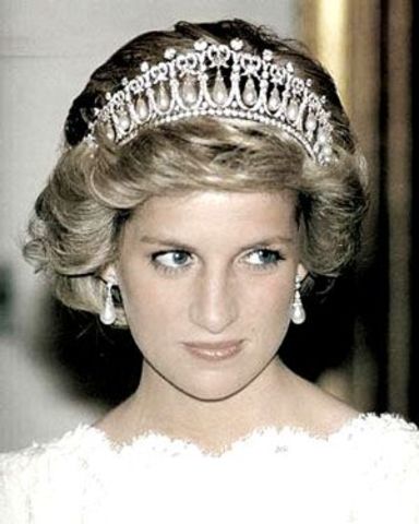 Princess Diana Dies In Car Accident