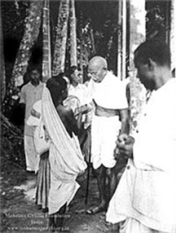 Gandhi Marches Through Noakhali in Bengal to Quell Communal Violence