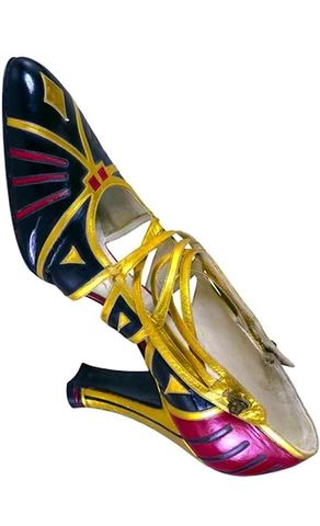 The first very designed shoes