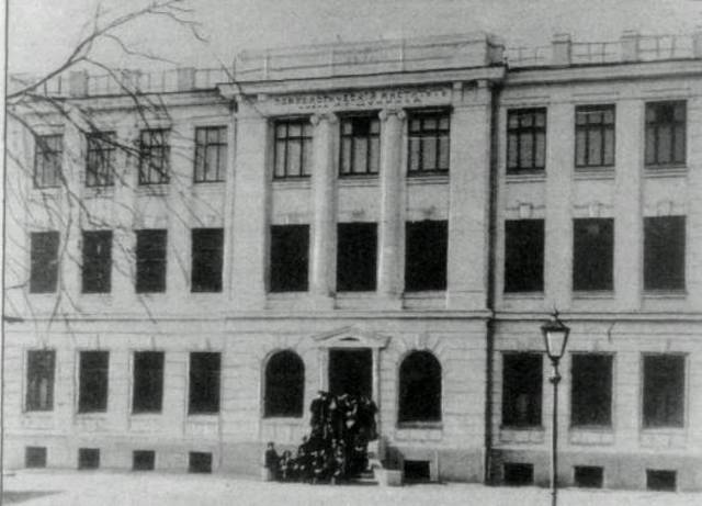 Открытие лаборатории в России.