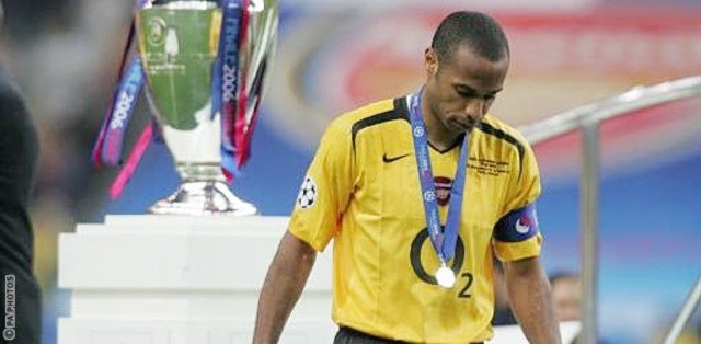 Thierry Henry Dirige Arsenal a une UEFA Champions League Final Apparition