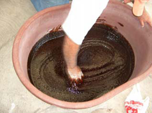 2. Mezclas liquidas de melaza con urea.