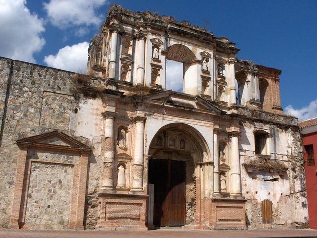 Creación del colegio San Lucas