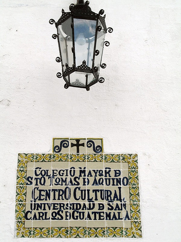 Creación de Colegio Santo Tomas de Aquino.