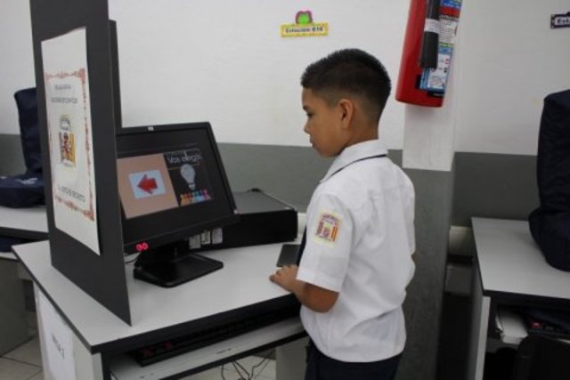 Día de las Elecciones Estudiantiles para la elección del Comité Ejecutivo (Semana 14)