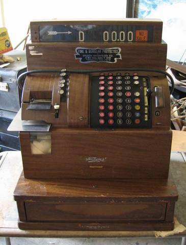 1938  La National Cash Register y la Eastman Kodak financian  el proyecto del Rapid Selector