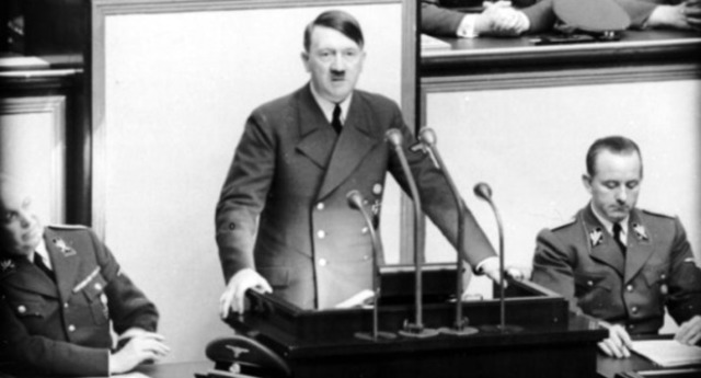 1933- El poder de la palabra del líder