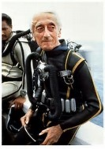 Jacques Cousteau develops SCUBA