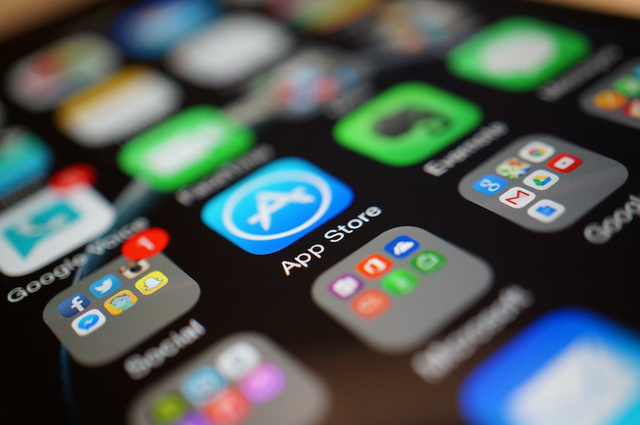 App Store Downloads Reach 25 Million