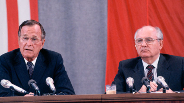 Bush and Gorbachchev