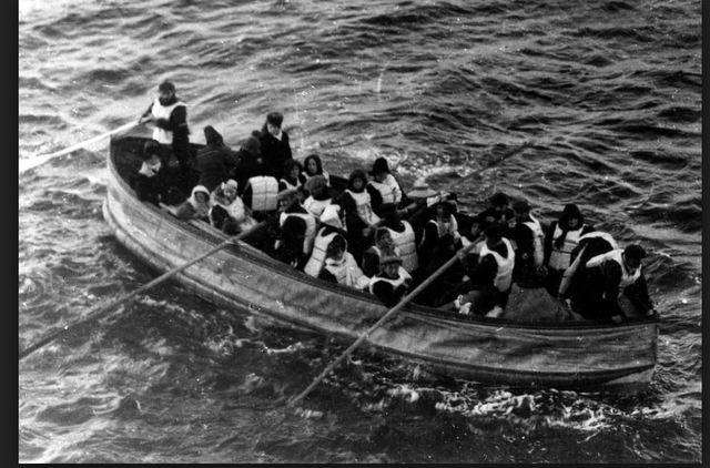 lifeboats on the titanic