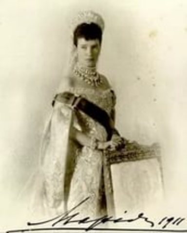 Cмерть матери, императрицы Марии Фёдоровны.