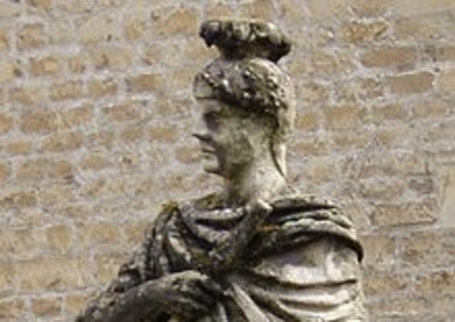 Married the daughter of Gneo Giulio Agricola