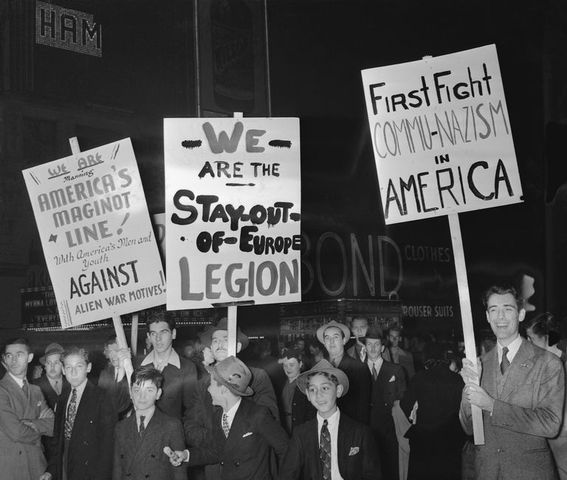 franklin rooslvet proposes lend lease program