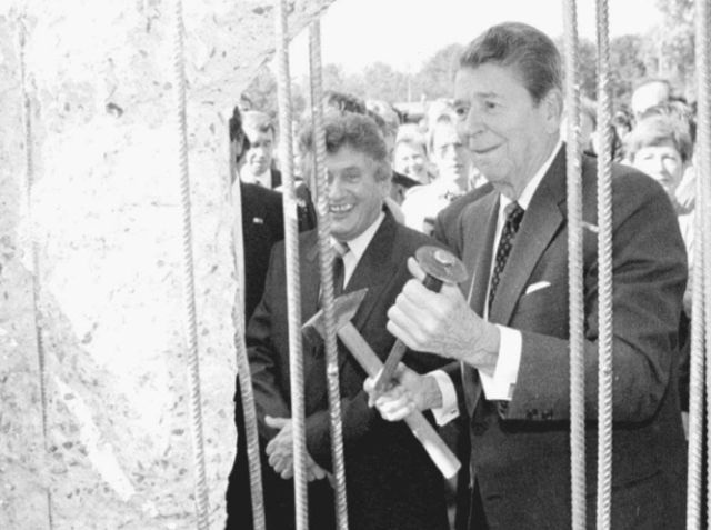 ‘Tear down this wall’ speech