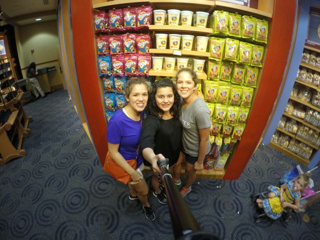 I went to Orlando with Isa and Adriana