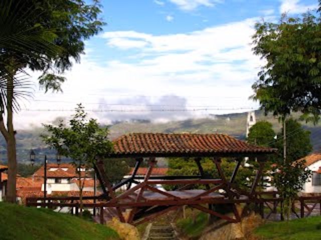 PUENTE DE LOS ENAMORADOS